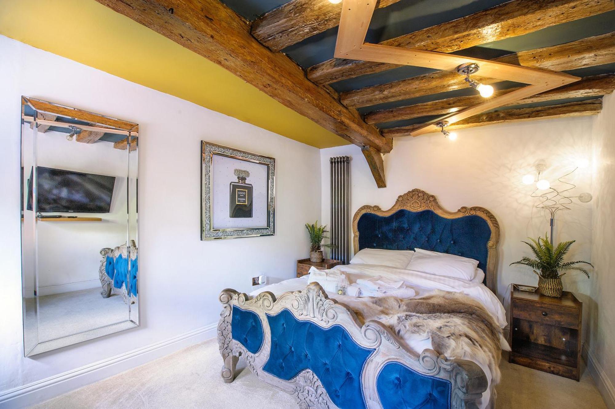 Huge Deluxe 600 Year Old Essex Manor, Hot Tub, Cinema Room, Sky Tv Saffron Walden Dış mekan fotoğraf