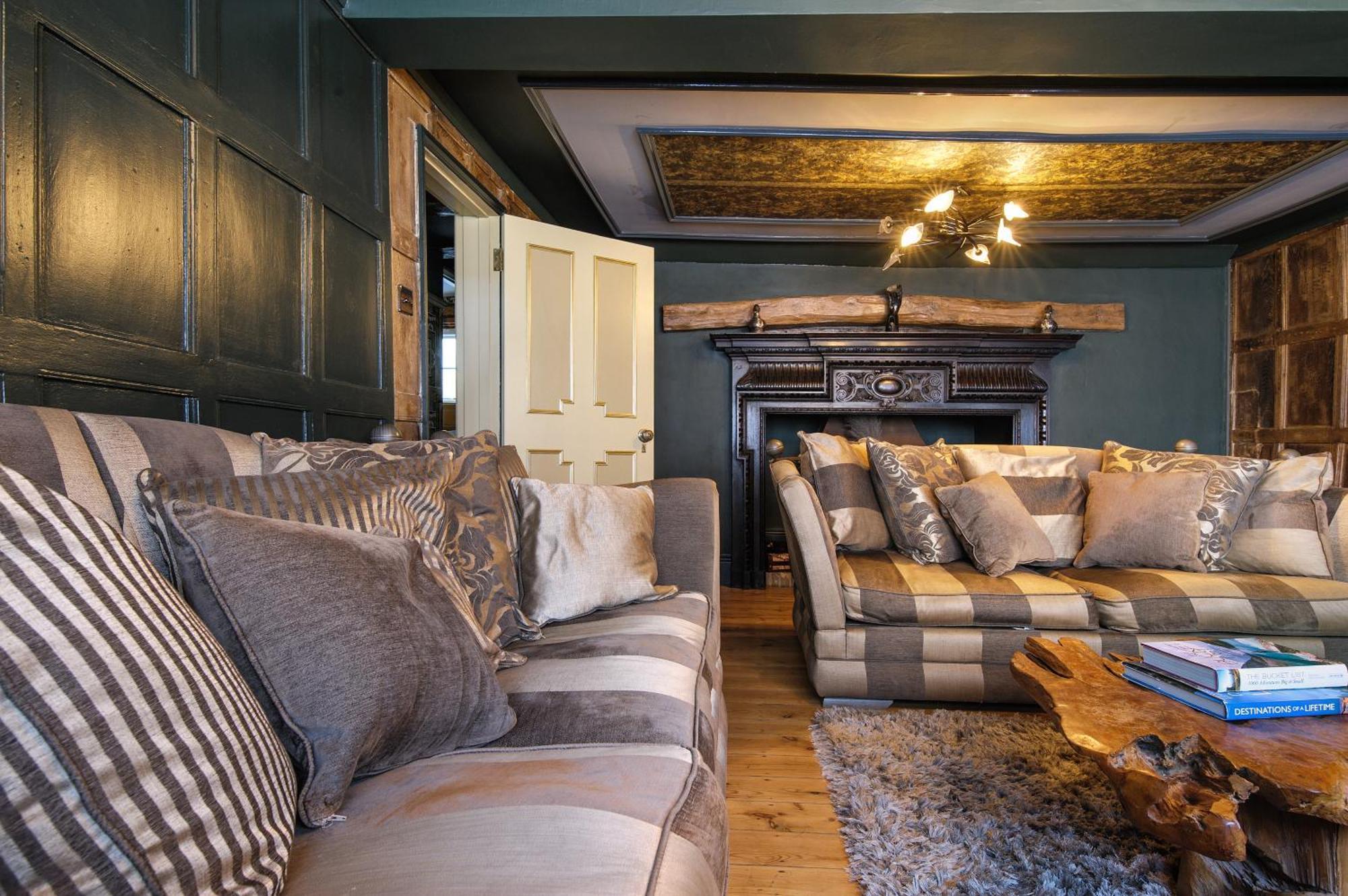 Huge Deluxe 600 Year Old Essex Manor, Hot Tub, Cinema Room, Sky Tv Saffron Walden Dış mekan fotoğraf