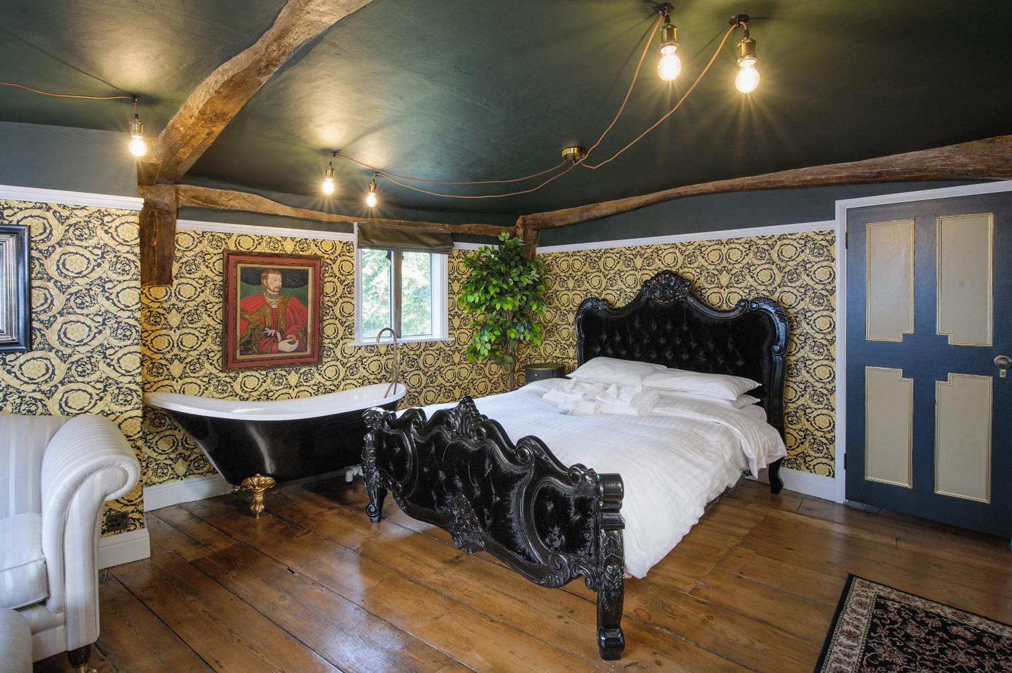 Huge Deluxe 600 Year Old Essex Manor, Hot Tub, Cinema Room, Sky Tv Saffron Walden Dış mekan fotoğraf