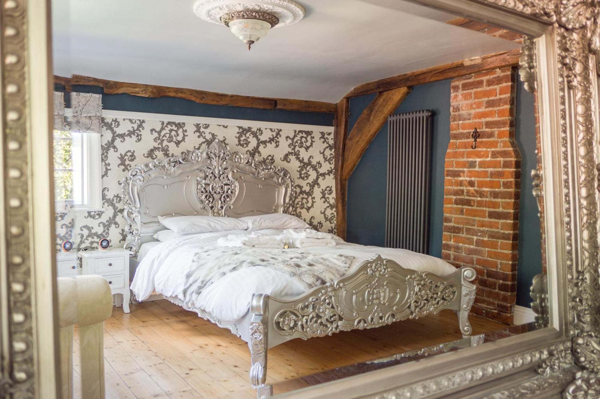 Huge Deluxe 600 Year Old Essex Manor, Hot Tub, Cinema Room, Sky Tv Saffron Walden Dış mekan fotoğraf